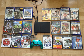 PlayStation 2 Slim z grami